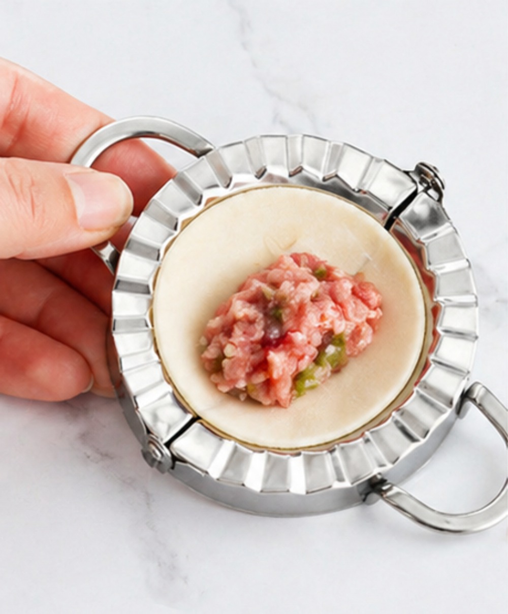Handmatige Dumpling Maker van  - Kitchen Gadgets Dumpling Maker recensie en prijs