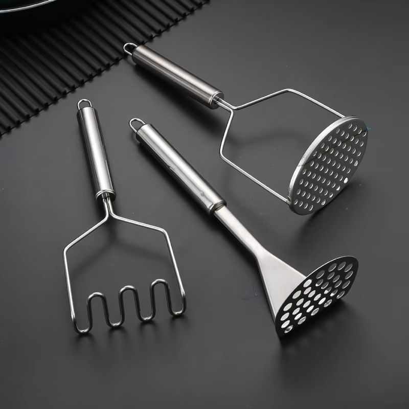 Roestvrijstalen aardappelstamp - Kitchen Gadgets For Kids recensie en prijs